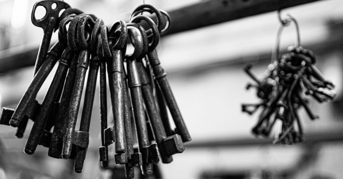 Why Rekeying & Deadbolt Installation Should Be the First Thing on Your Move-In Checklist — Ulster County Locksmith